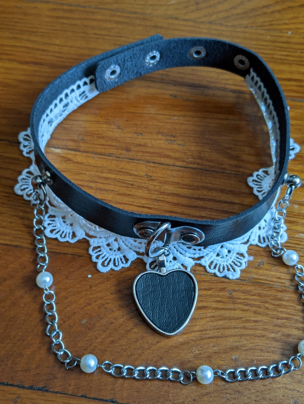 Dolls Kill choker.